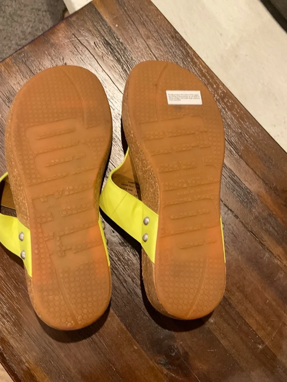 Fit flop Iqushion Toe Post Sandals Neon Leather Size EU38 /US7.5 - Picture 5 of 8